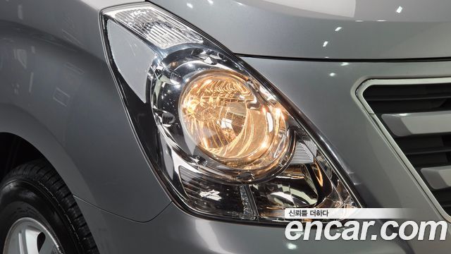 Hyundai Starex 2016 — photo 8