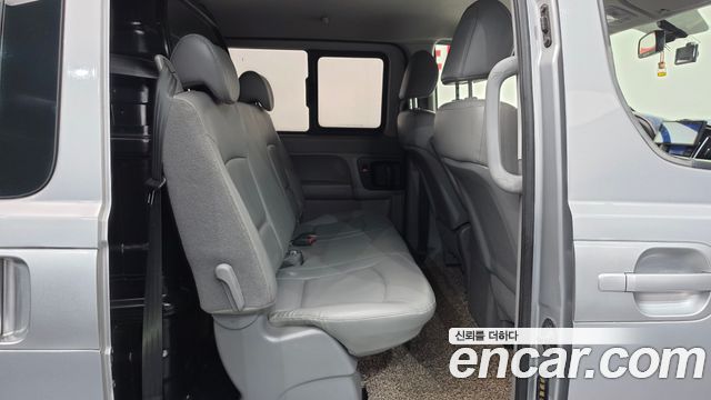 Hyundai Starex 2016 — photo 27
