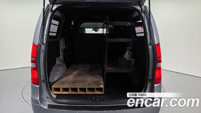 Hyundai Starex 2016 — photo 28
