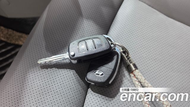 Hyundai Starex 2016 — photo 30