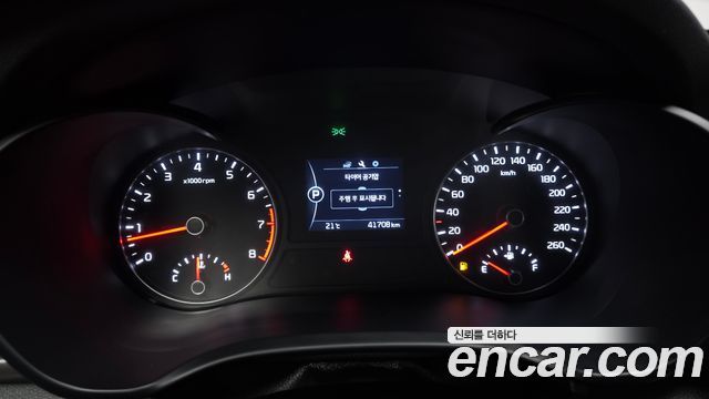 Kia K5 2018 — photo 11