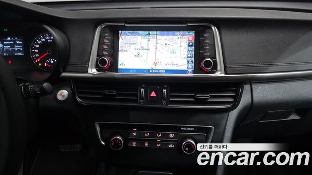 Kia K5 2018 — photo 20