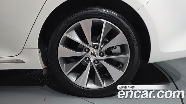 Kia K5 2018 — photo 7