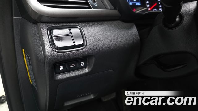 Kia K5 2018 — photo 28