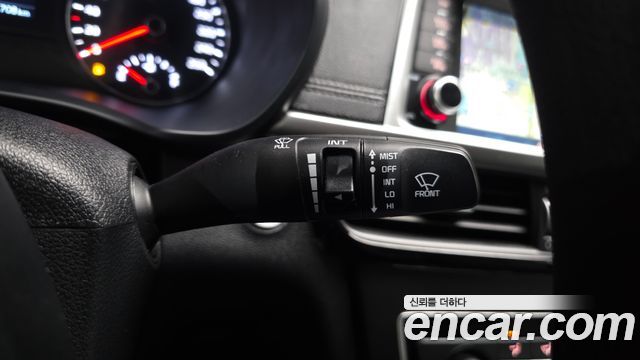 Kia K5 2018 — photo 30
