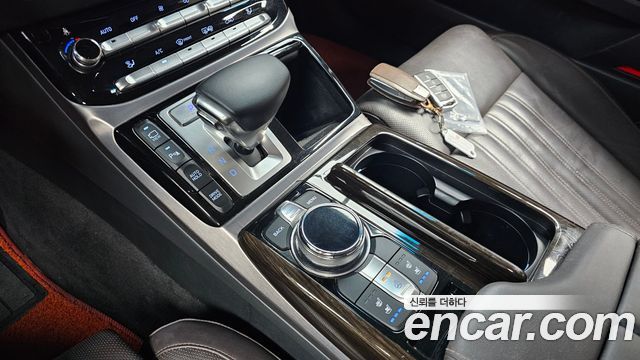 Genesis EQ900 2016 — photo 12