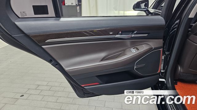 Genesis EQ900 2016 — photo 15