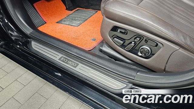 Genesis EQ900 2016 — photo 30