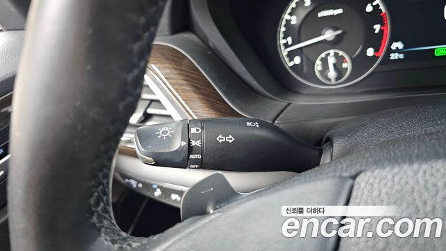 Genesis EQ900 2016 — photo 31