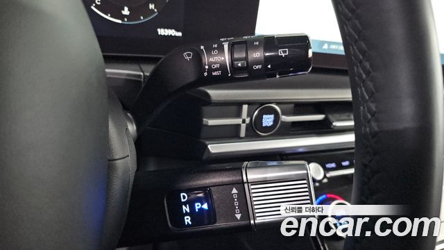Hyundai Santafe 2025 — photo 12