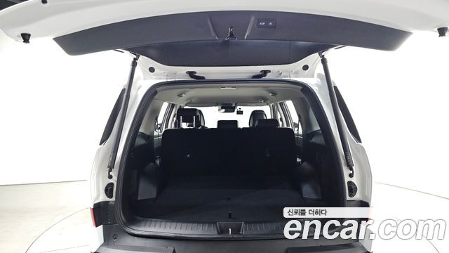 Hyundai Santafe 2025 — photo 31