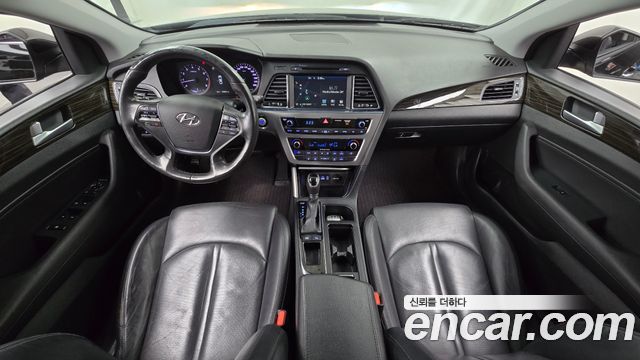 Hyundai Sonata 2017 — photo 10