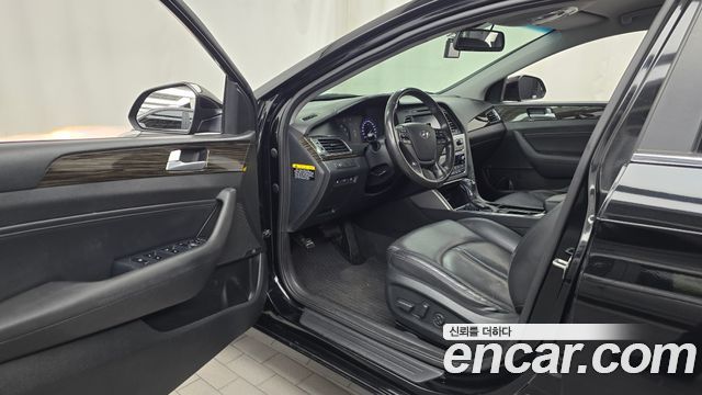 Hyundai Sonata 2017 — photo 13