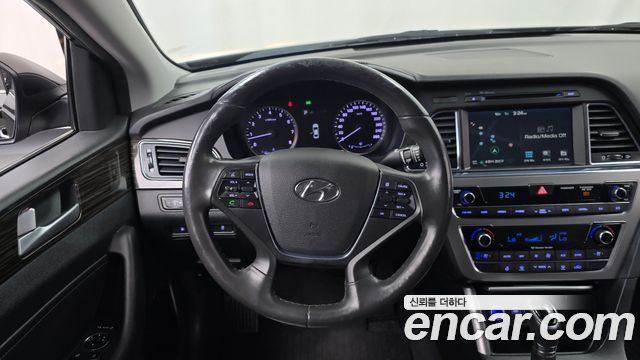 Hyundai Sonata 2017 — photo 20