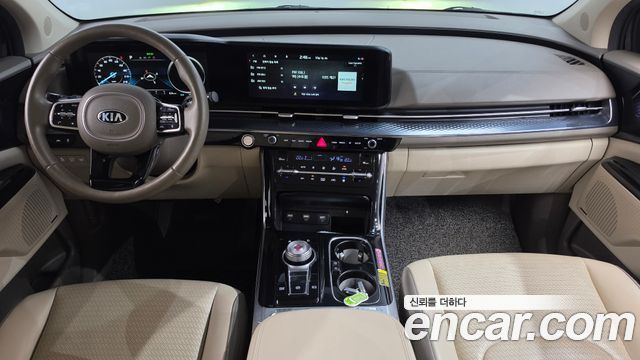 Kia Canival 2021 — photo 10