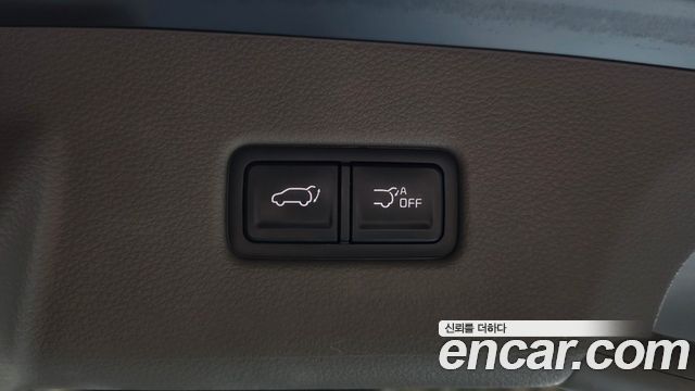 Kia Canival 2021 — photo 24