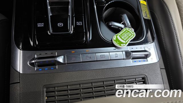 Kia Canival 2021 — photo 26