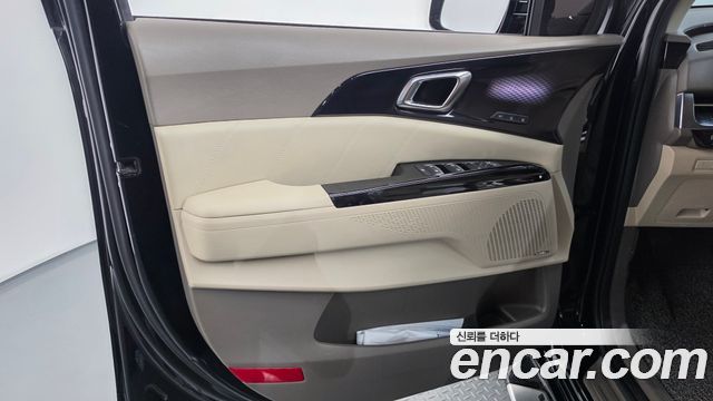 Kia Canival 2021 — photo 15