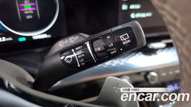 Kia Canival 2021 — photo 29