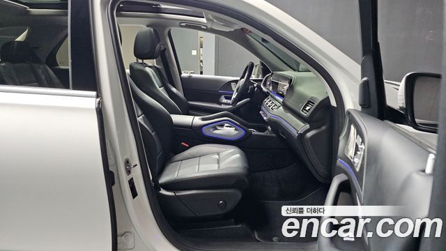 Mercedes-Benz GLE-Class 2024 — photo 17
