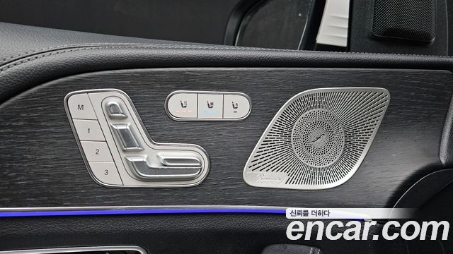 Mercedes-Benz GLE-Class 2024 — photo 19