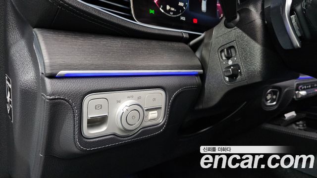 Mercedes-Benz GLE-Class 2024 — photo 21