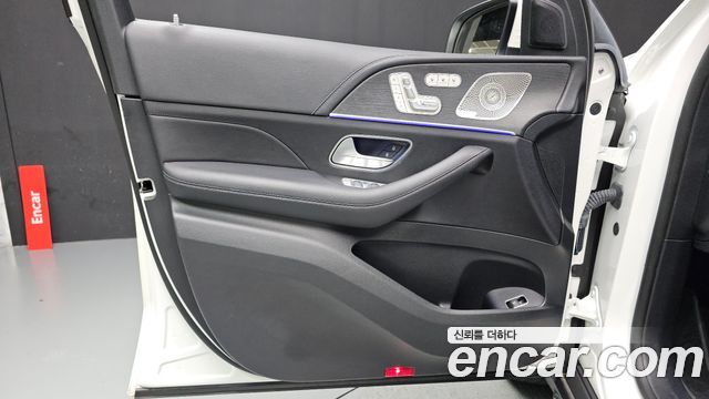 Mercedes-Benz GLE-Class 2024 — photo 14