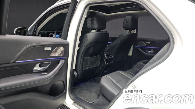 Mercedes-Benz GLE-Class 2024 — photo 16