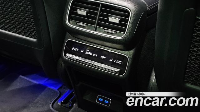 Mercedes-Benz GLE-Class 2024 — photo 33