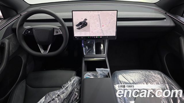 Tesla Model Y 2026 — photo 10