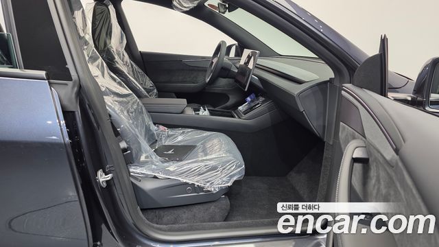 Tesla Model Y 2026 — photo 17