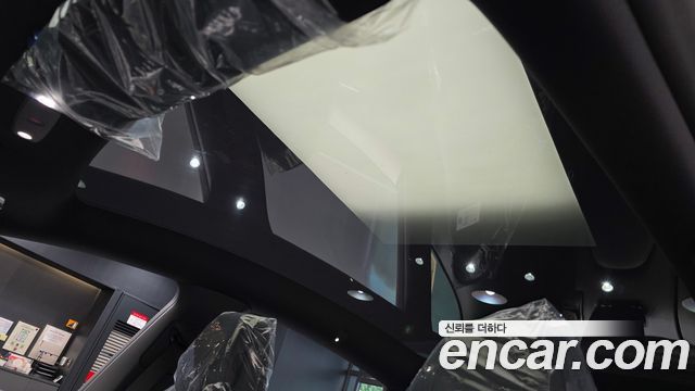 Tesla Model Y 2026 — photo 25