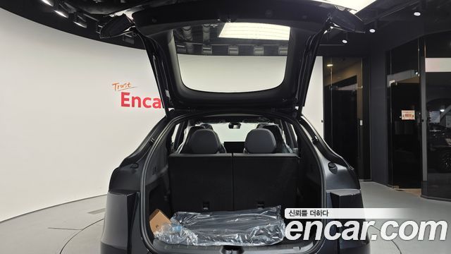 Tesla Model Y 2026 — photo 26