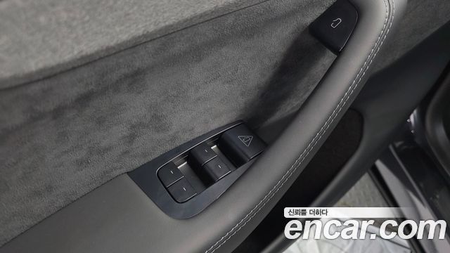 Tesla Model Y 2026 — photo 27