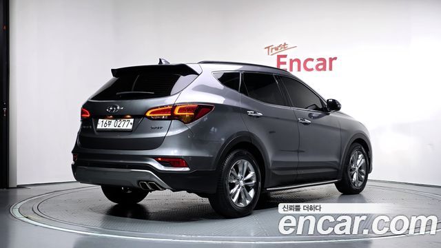 Hyundai Santafe 2016 — photo 2