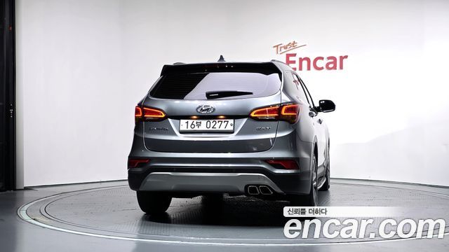 Hyundai Santafe 2016 — photo 4