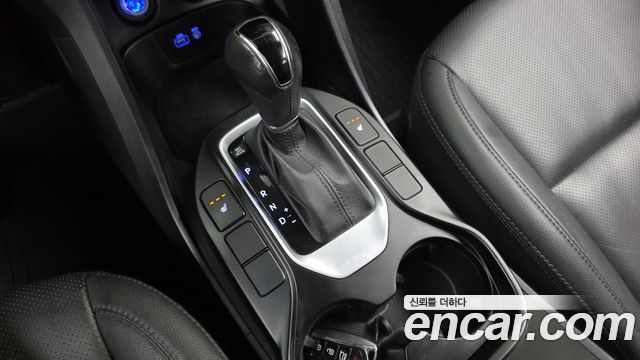 Hyundai Santafe 2016 — photo 12