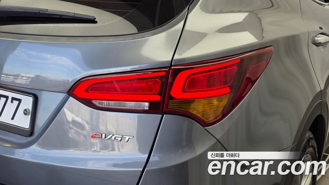 Hyundai Santafe 2016 — photo 9