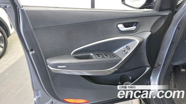 Hyundai Santafe 2016 — photo 14
