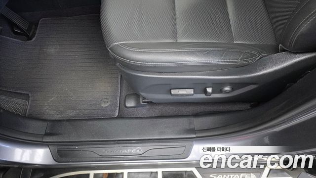 Hyundai Santafe 2016 — photo 30