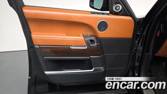 Land Rover Range Rover 2017 — photo 14
