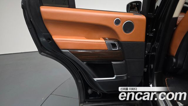 Land Rover Range Rover 2017 — photo 15