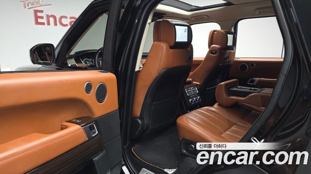 Land Rover Range Rover 2017 — photo 16