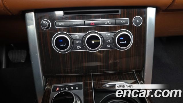 Land Rover Range Rover 2017 — photo 33