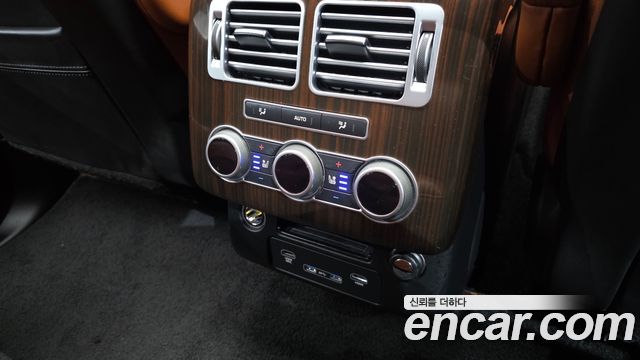 Land Rover Range Rover 2017 — photo 34
