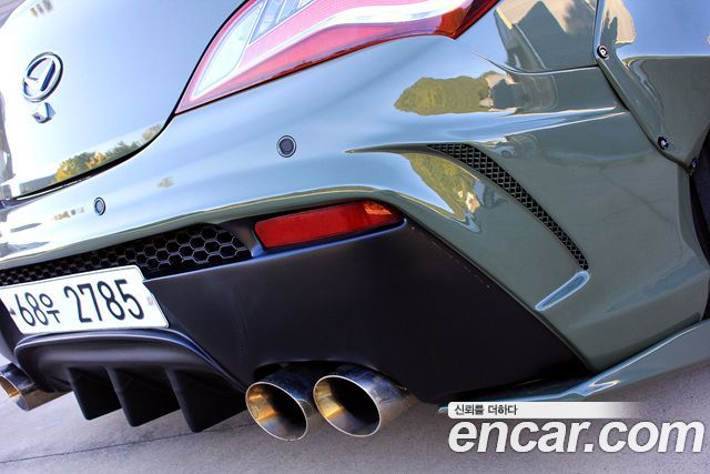 Hyundai Genesis 2011 — photo 18
