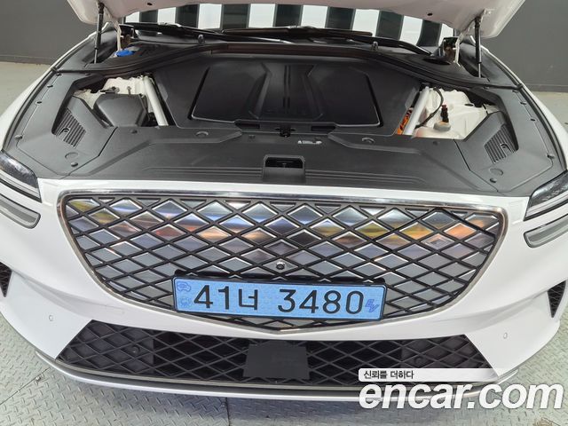 Genesis GV70 2022 — photo 12