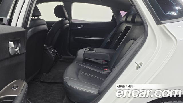 Kia K5 2020 — photo 12