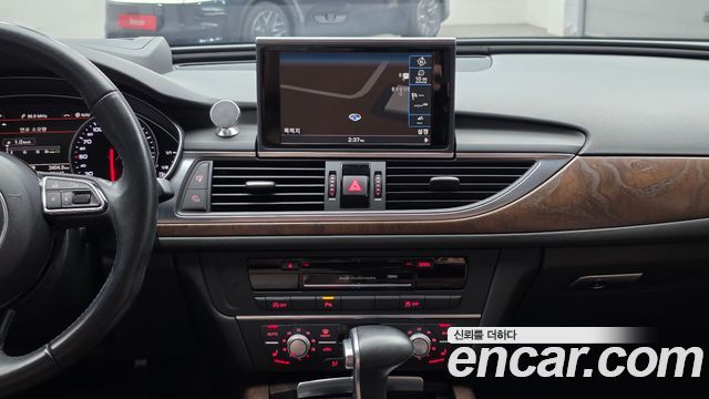 Audi A6 2015 — photo 14
