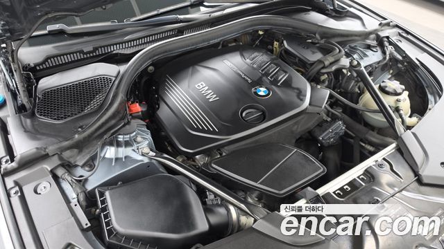 BMW 5-Series 2017 — photo 6